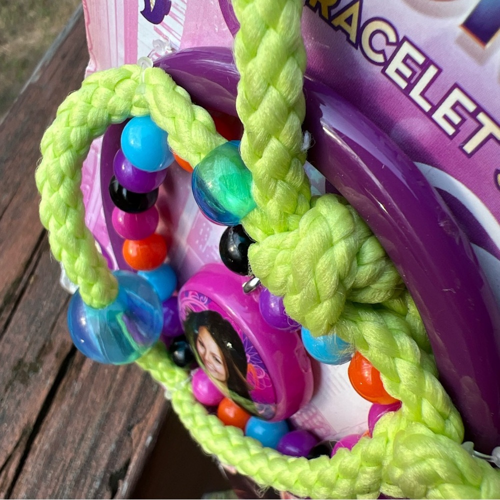 Nickelodeon Victorious Bracelet Set + Necklace Set 2012 Viacom Kidcore Jewelry - Picture 4 of 16